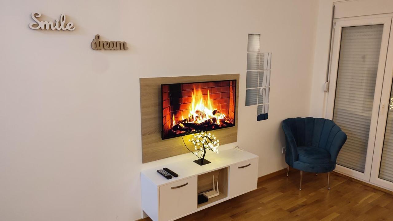 Stari Aerodrom Апартаменты *